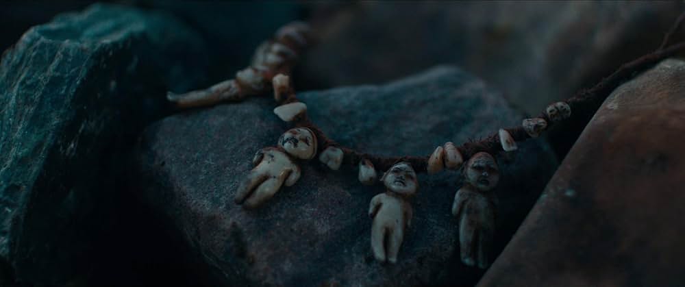 アウト・オブ・ダークネス 見えない影の画像