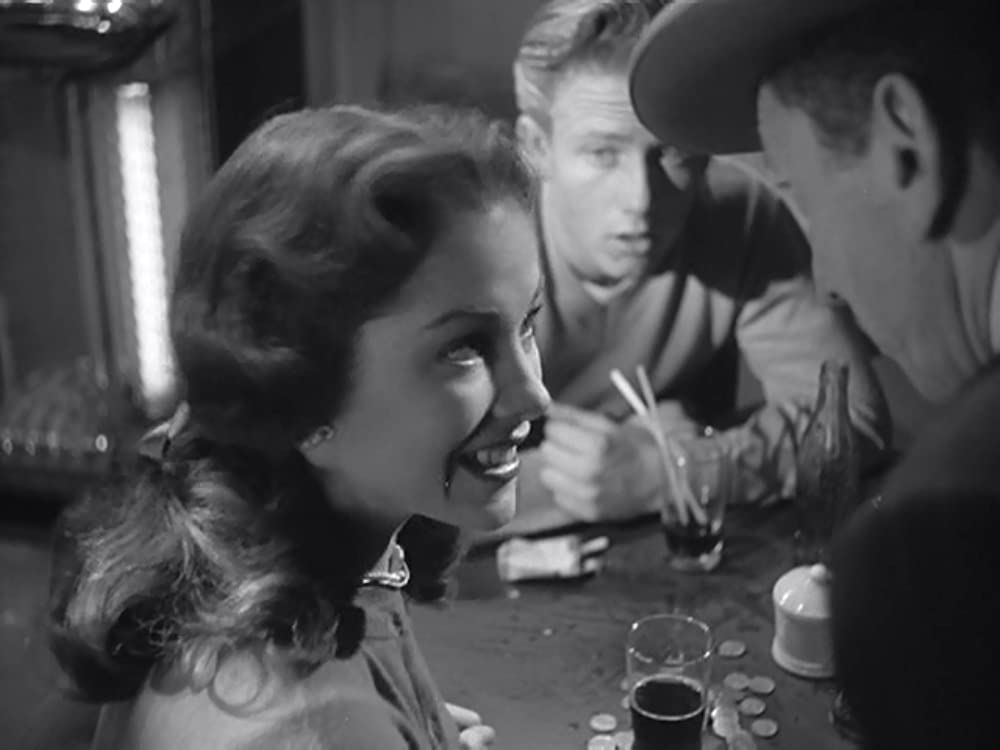 巨大生物の島の画像