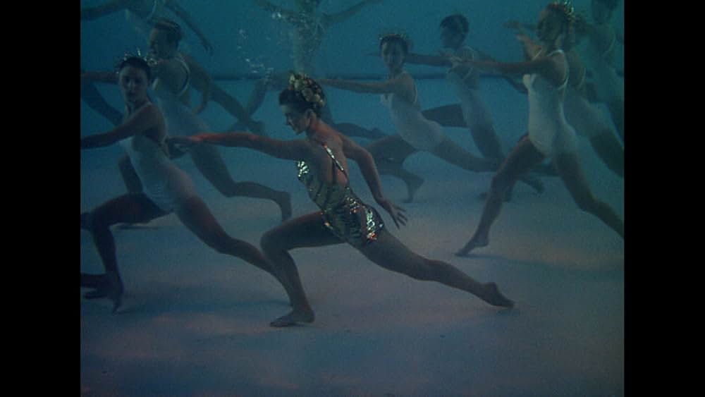 水着の女王の画像