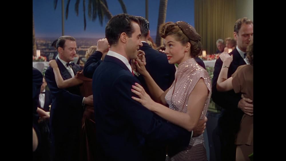 水着の女王の画像