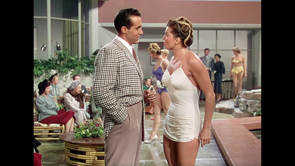 水着の女王の画像