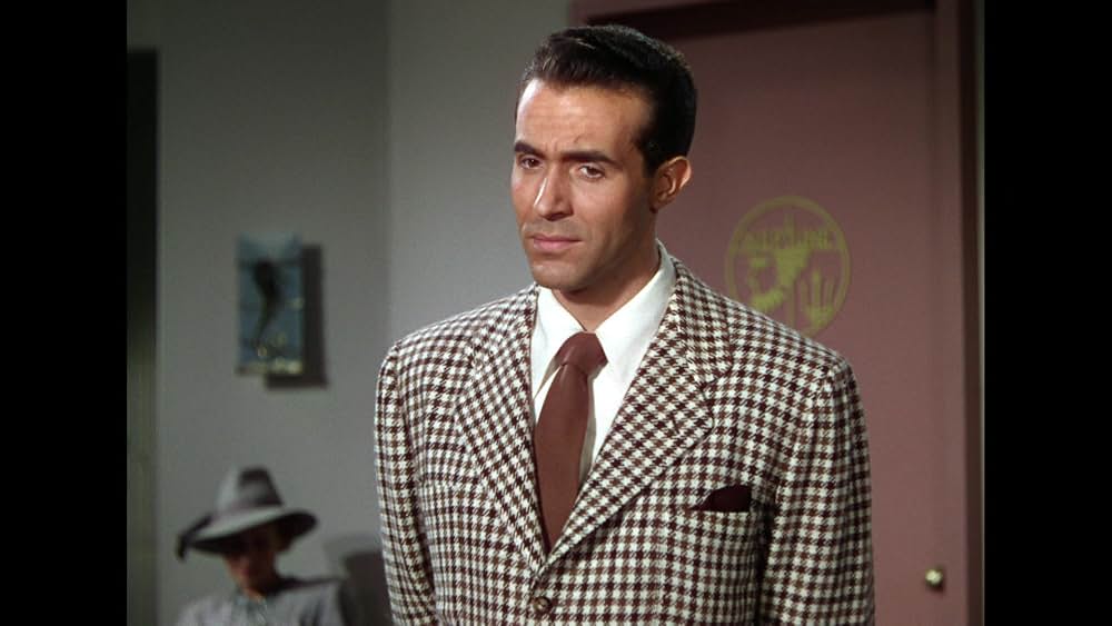 水着の女王の画像