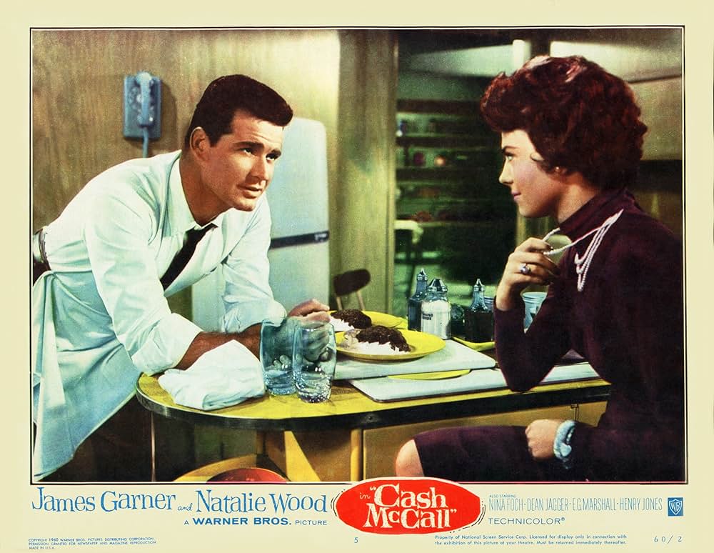 札束とお嬢さんの画像