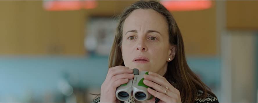 向かいの窓の画像