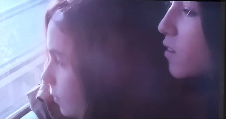 裸足の季節の画像