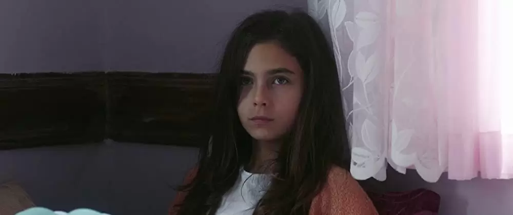 裸足の季節の画像