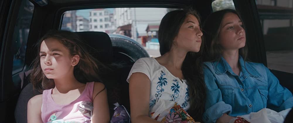 裸足の季節の画像