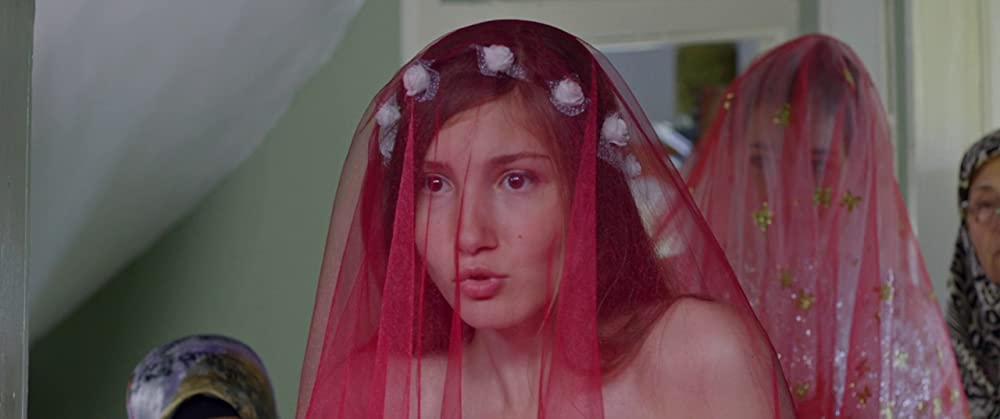 裸足の季節の画像