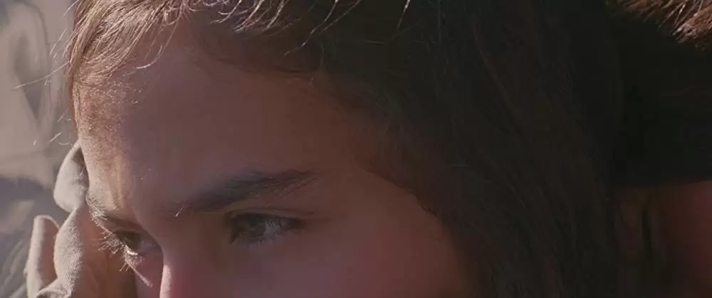 裸足の季節の画像