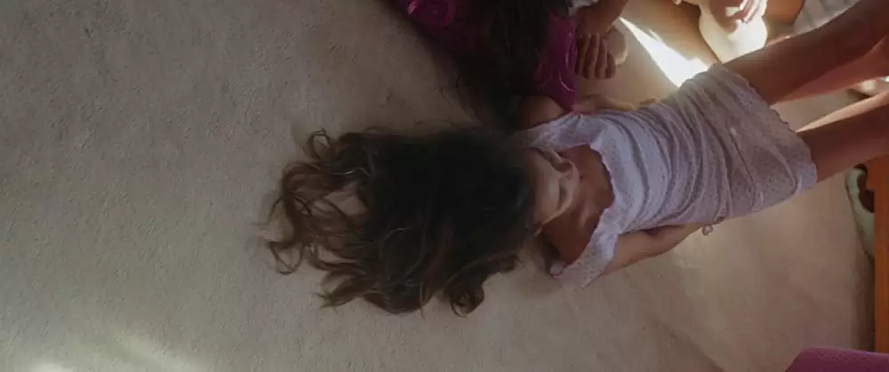 裸足の季節の画像