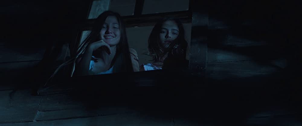 裸足の季節の画像