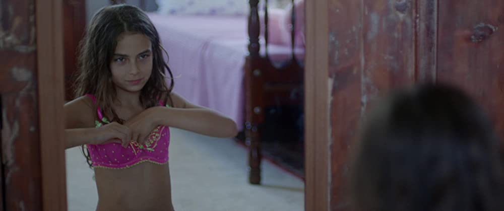 裸足の季節の画像