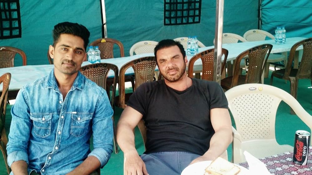 Tubelight（原題）の画像