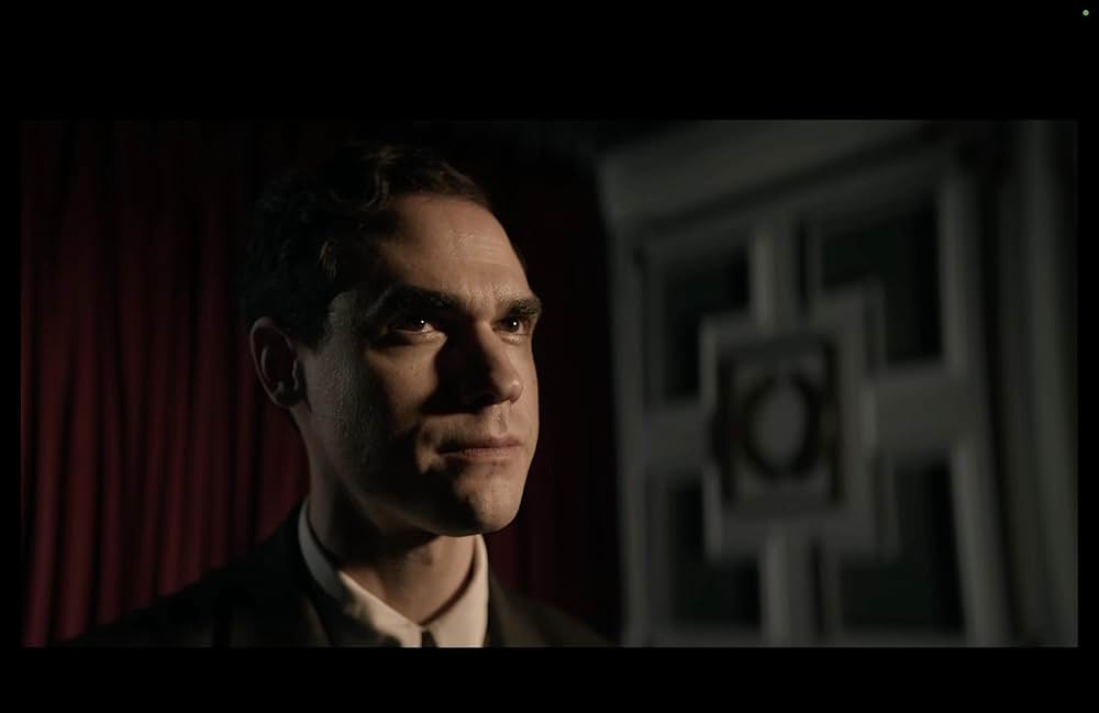 アインシュタインと原爆の画像