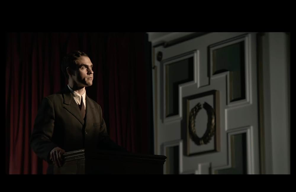 アインシュタインと原爆の画像