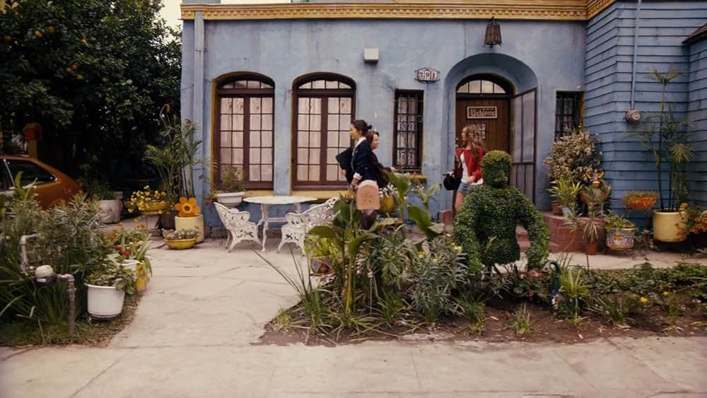 From Prada To Nada（原題）の画像