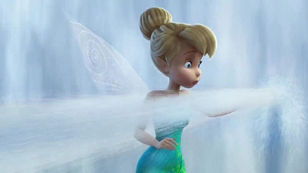 ティンカー・ベルとネバーランドの海賊船の画像