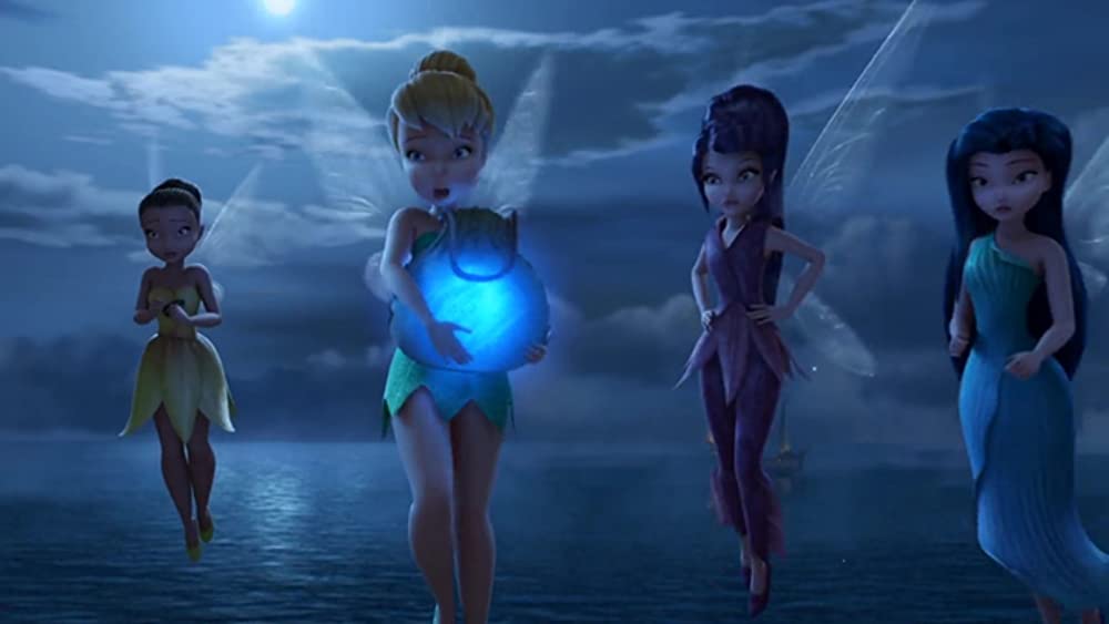 ティンカー・ベルとネバーランドの海賊船の画像