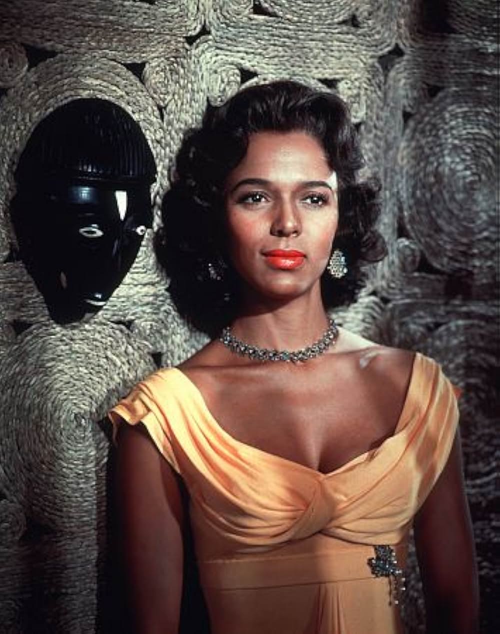 日のあたる島の画像