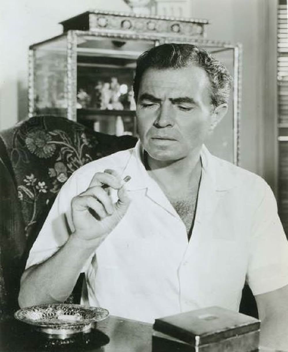 日のあたる島の画像