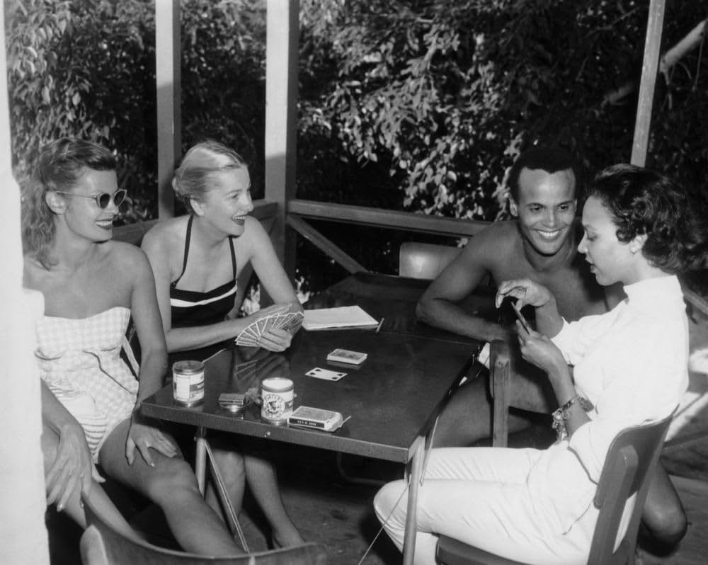 日のあたる島の画像