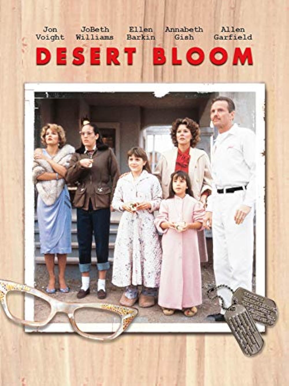 デザート・ブルーム／キノコ雲と少女の画像