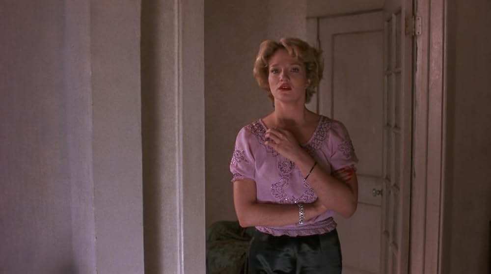 デザート・ブルーム／キノコ雲と少女の画像