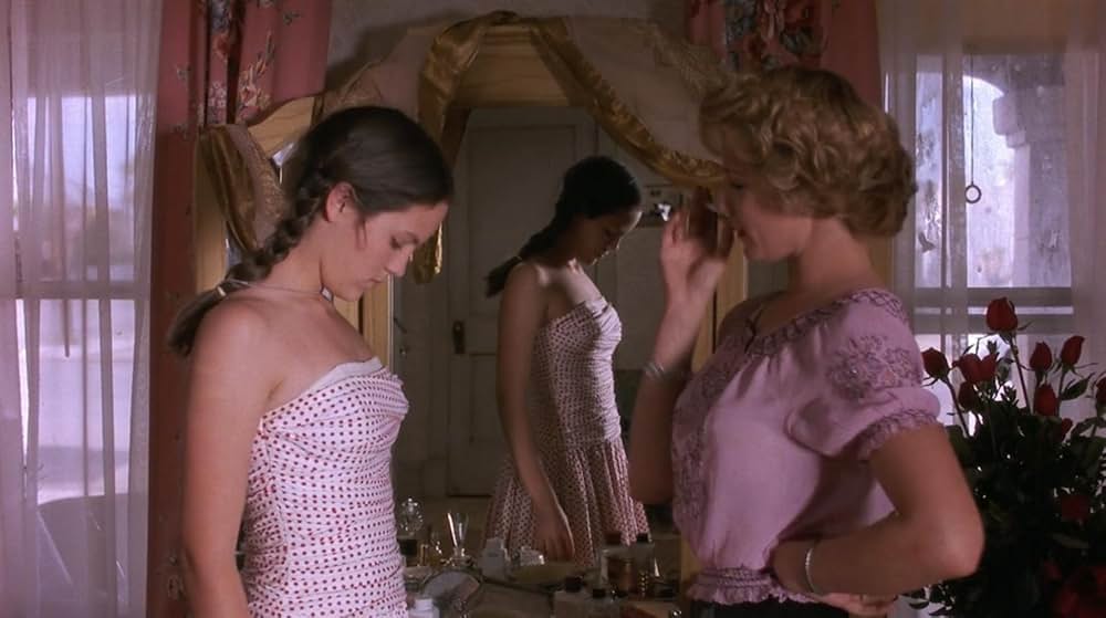 デザート・ブルーム／キノコ雲と少女の画像