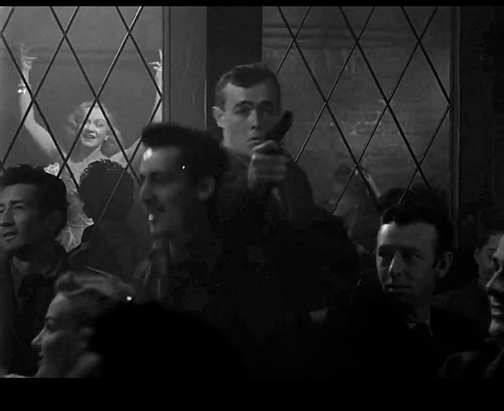 異国の出来事の画像