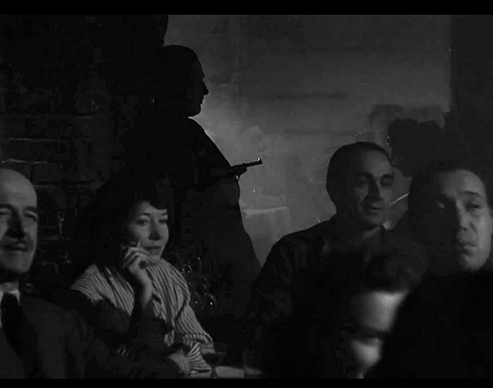 異国の出来事の画像