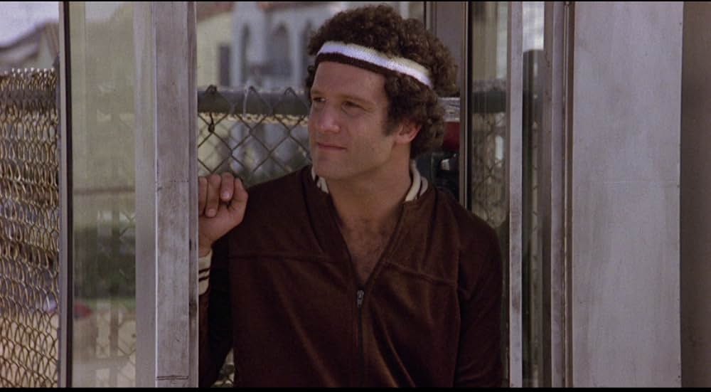 Modern Romance（原題）の画像