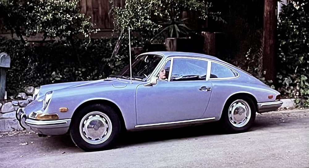 Modern Romance（原題）の画像