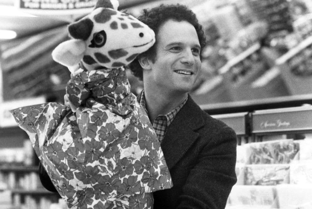 Modern Romance（原題）の画像