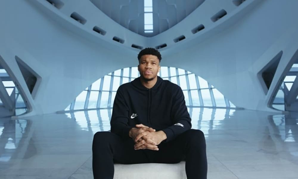 ヤニス・アデトクンボ ～栄光への旅路～の画像