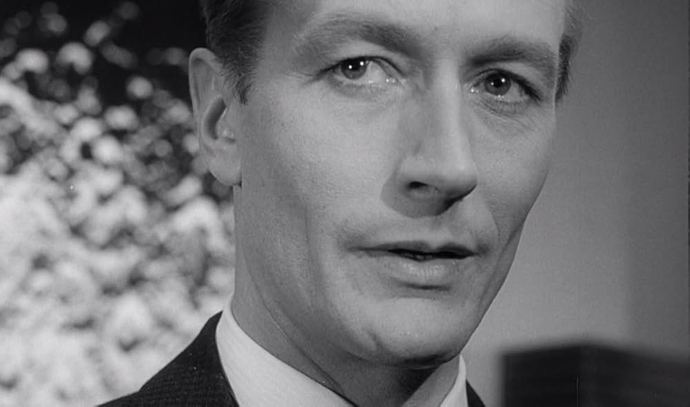 宇宙から来た女の画像