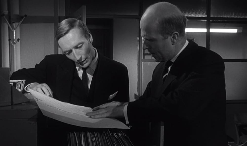 宇宙から来た女の画像