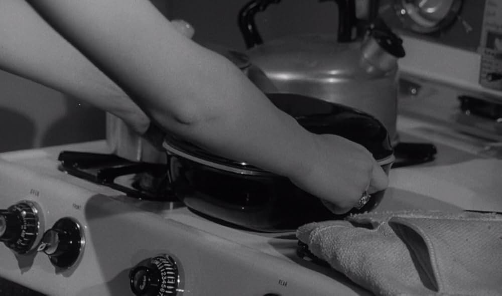 宇宙から来た女の画像