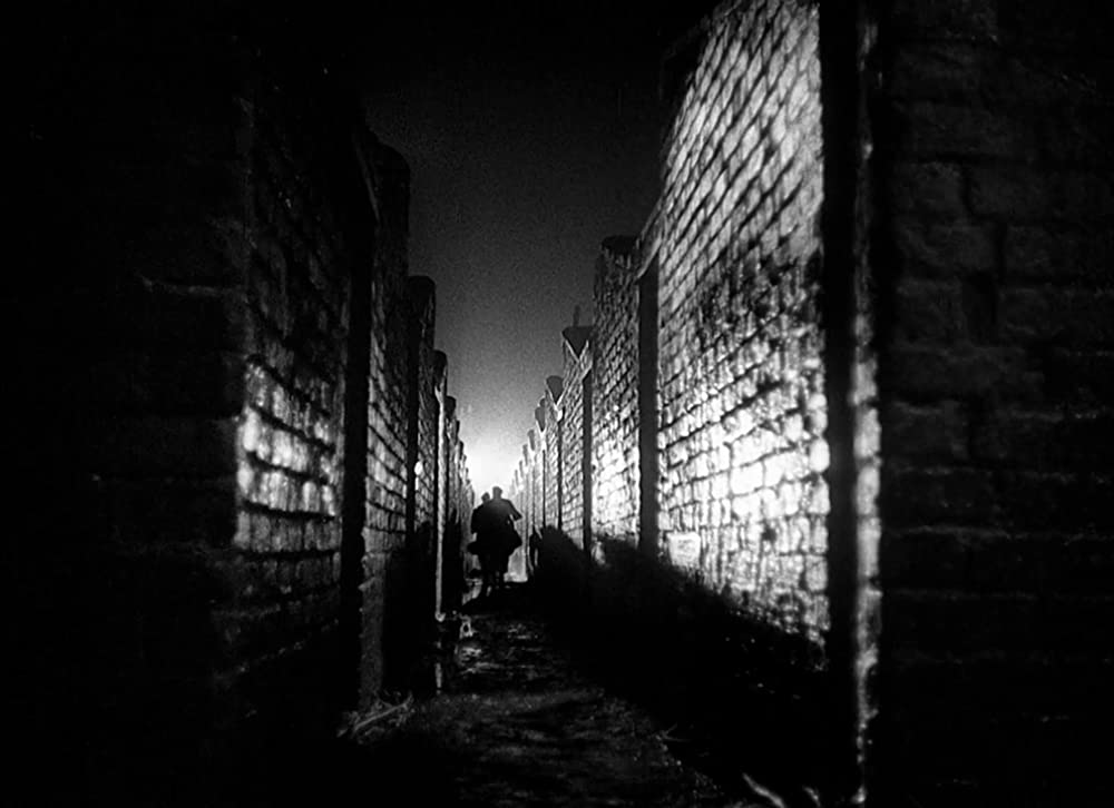 邪魔者は殺せの画像