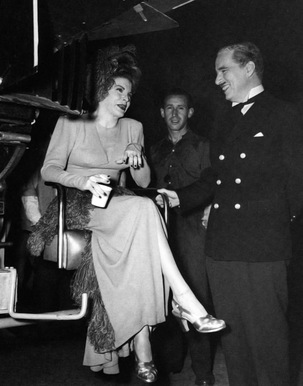 「チャップリンの殺人狂時代」の画像