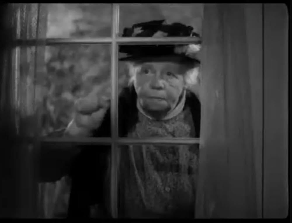 「チャップリンの殺人狂時代」の画像