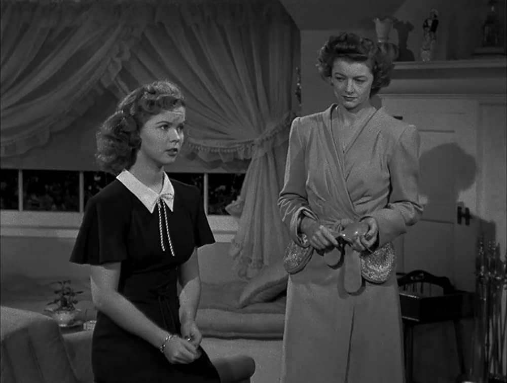 「独身者と女学生」シャーリー・テンプル & マーナ・ロイの画像