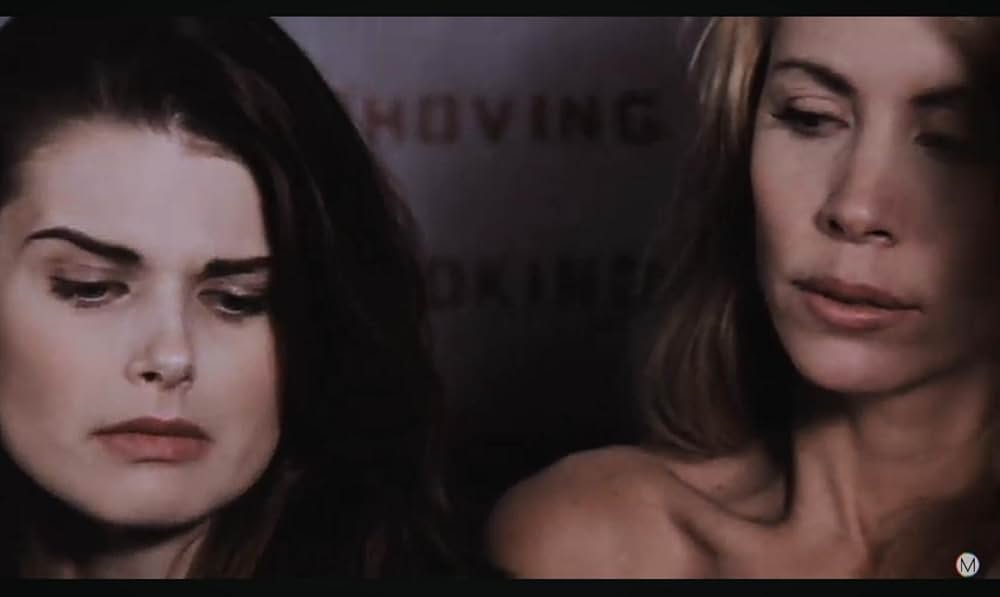 チェーンド・ボディ／非合法女子刑務所の画像