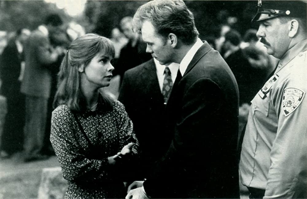 「死の接吻」デビッド・カルーソー & キャスリン・アーブの画像