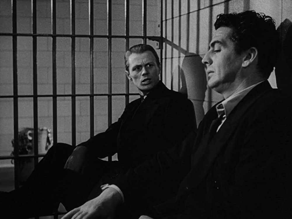 死の接吻の画像