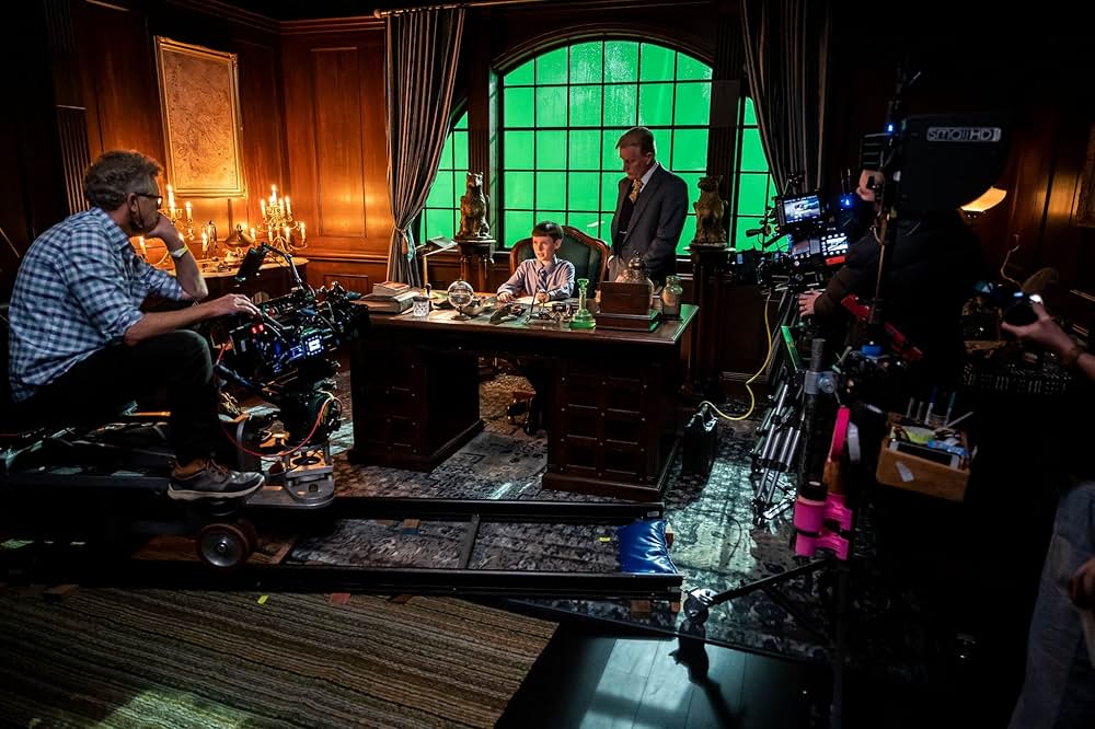 The Portable Door（原題）の画像