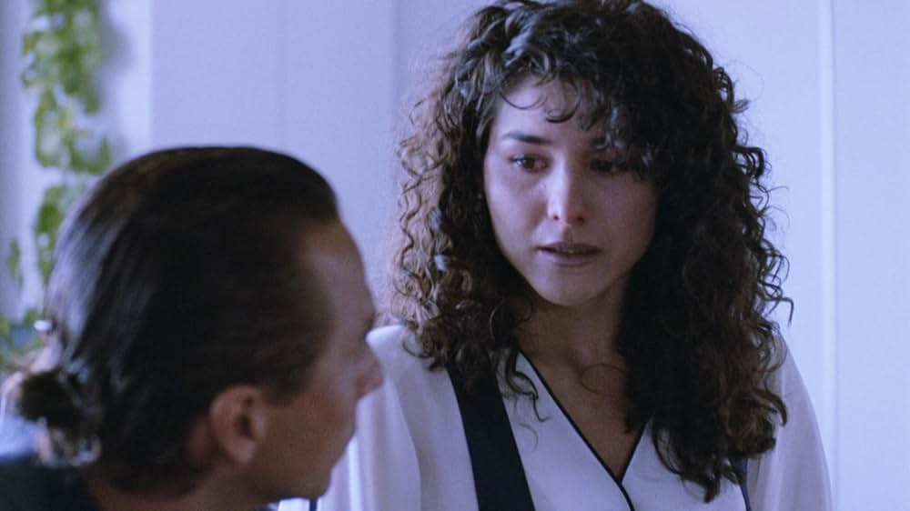 アンダーカバーの画像