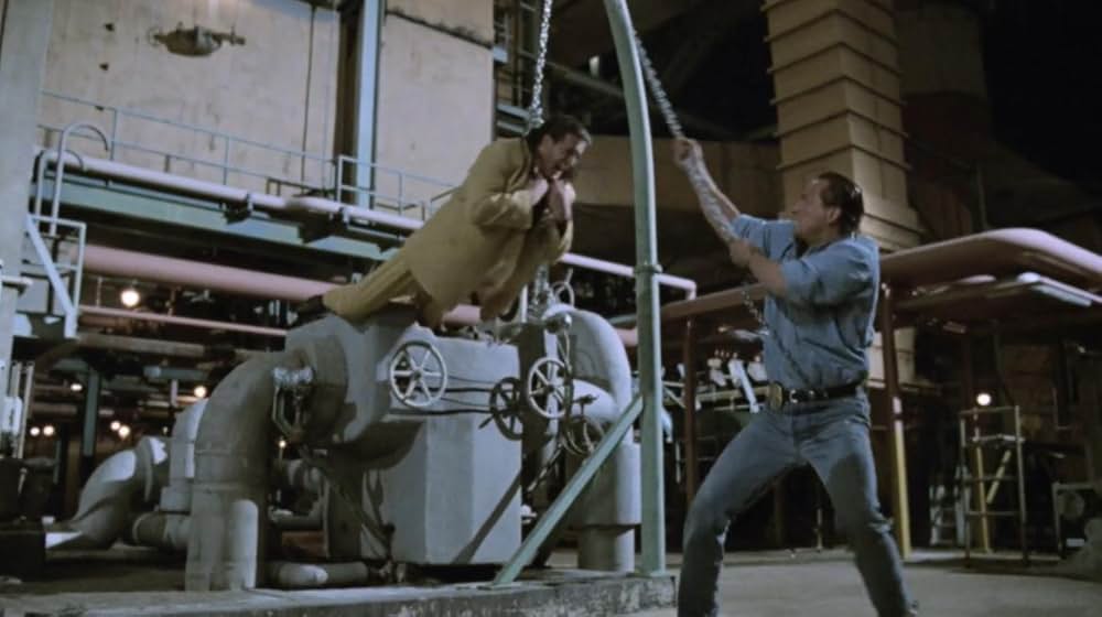 アンダーカバーの画像