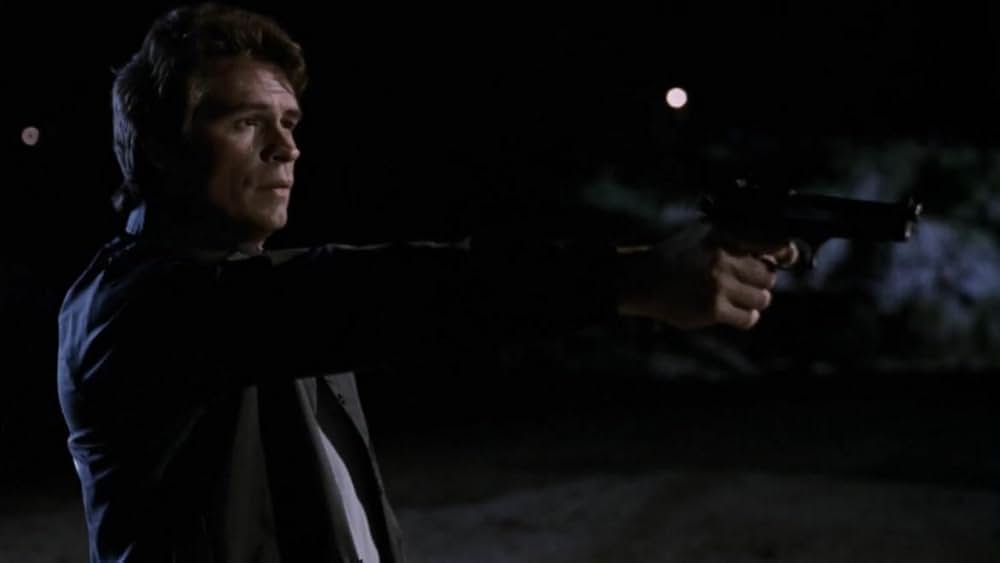 アンダーカバーの画像