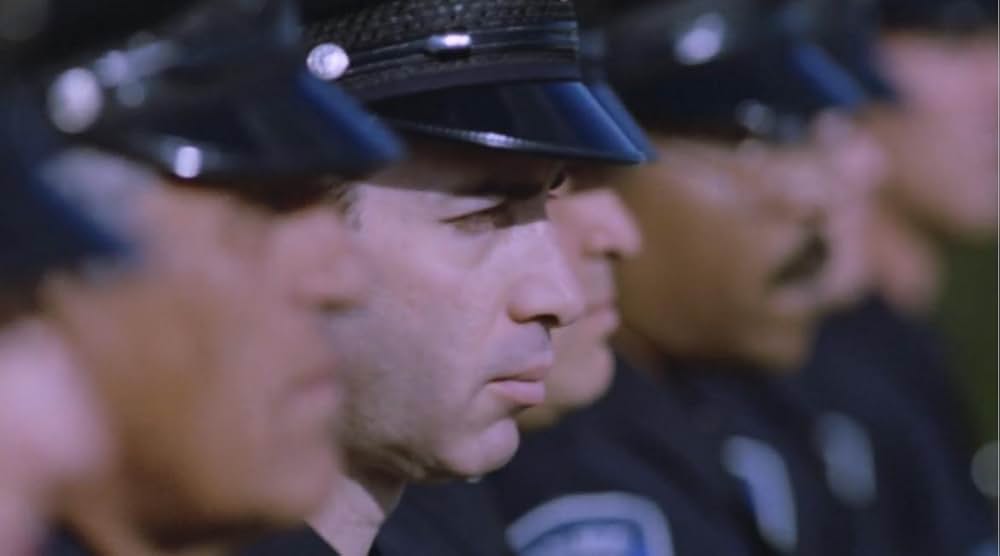 アンダーカバーの画像