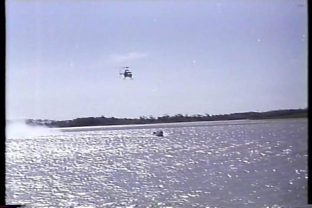 女バトルドッグ／地獄の逃走迷路の画像